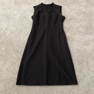 Fall season sleeveless dress